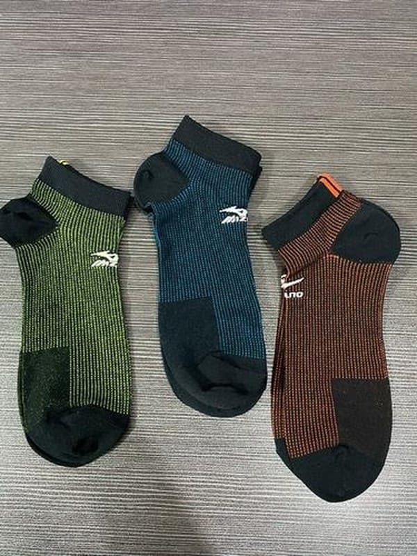 13 Styles and Types of Socks: How to Choose the Right Pair