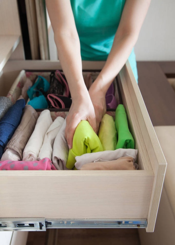 Discover 10 Expert Tips on How to Keep Clothes Smelling Fresh in Drawers
