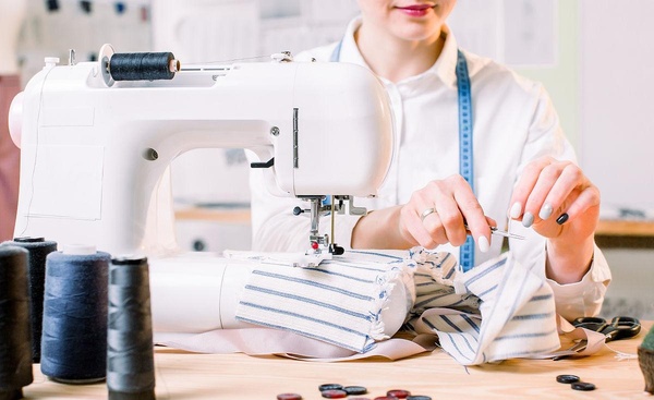  A 4-Step Guide to the Cut and Sew Process + 3 Major Benefits
