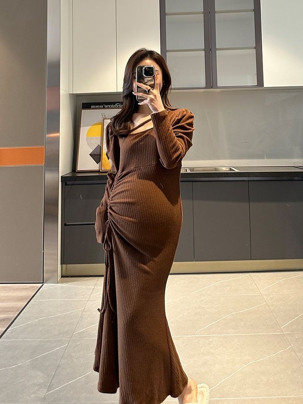 The Ultimate Guide to Starting a Maternity Clothes Business